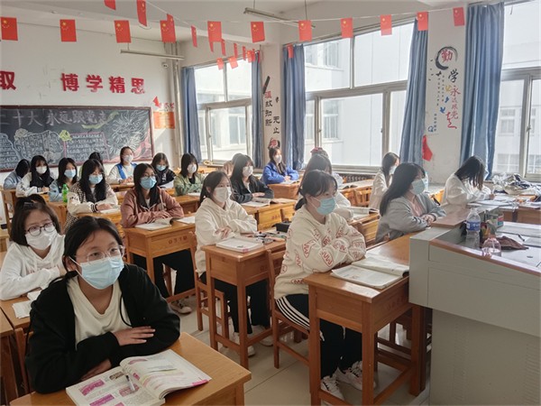 1 静默不停学，这边风景“读”好 (2).jpg