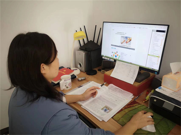 2 教师精心准备线上课程.jpg